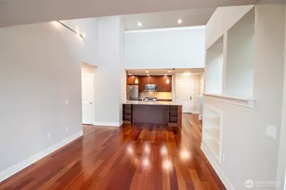 7800 SE 27th Street #504, Mercer Island, WA 98040 - Photo 6