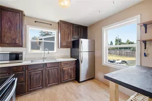 9831 33rd Ave SW, Seattle, WA 98126 - Photo 2
