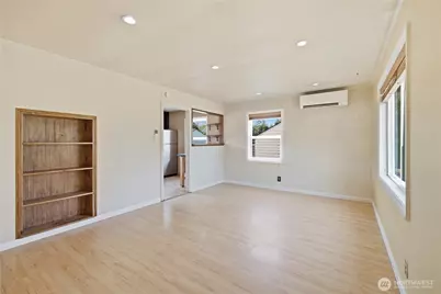 9831 33rd Avenue SW, Seattle, WA 98126 - Photo 6