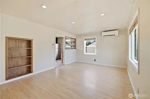 9831 33rd Ave SW, Seattle, WA 98126 - Photo 6