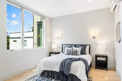 305 17th Avenue E, Seattle, WA 98112 - Photo 14