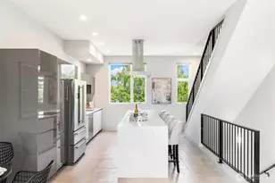 305 17th Ave E, Seattle, WA 98112 - Photo 10
