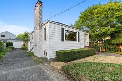 310 NW 75th Street, Seattle, WA 98117 - Photo 2