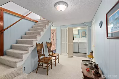 310 NW 75th Street, Seattle, WA 98117 - Photo 16
