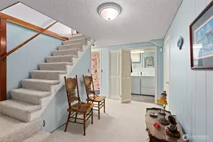 310 NW 75th St, Seattle, WA 98117 - Photo 16