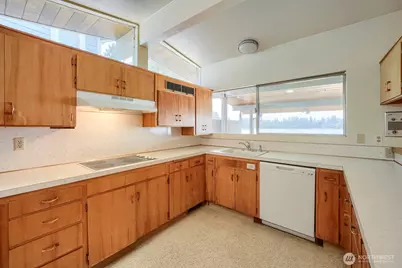 14639 SE 267th Street, Kent, WA 98042 - Photo 8