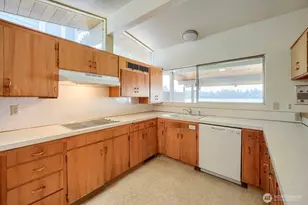14639 SE 267th St, Kent, WA 98042 - Photo 8
