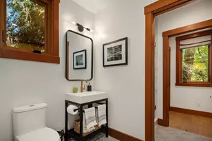 2716 106th Pl SE, Beaux Arts Village, WA 98004 - Photo 18
