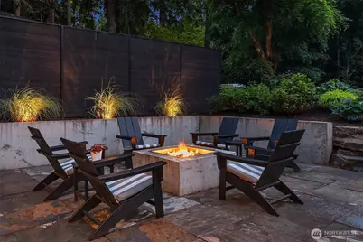2716 106th Place SE, Beaux Arts Village, WA 98004 - Photo 28