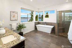 8418 Island Dr S, Seattle, WA 98118 - Photo 24