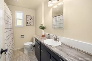 211 N 160th St, Shoreline, WA 98133 - Photo 16