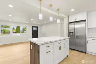 308 E 84th St, Tacoma, WA 98445 - Photo 14