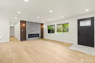 308 E 84th St, Tacoma, WA 98445 - Photo 18