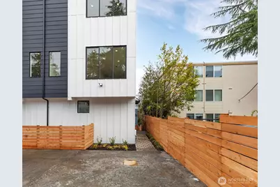 435 19th Avenue E, Seattle, WA 98112 - Photo 26