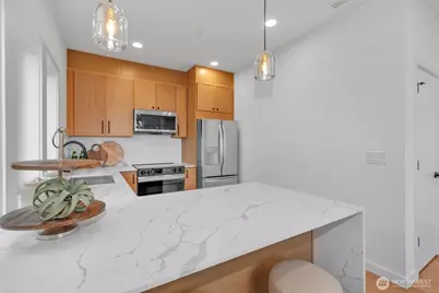 435 19th Avenue E, Seattle, WA 98112 - Photo 4