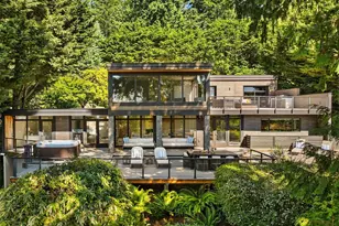 899 NW Elford Dr, Seattle, WA 98177 - Photo 2