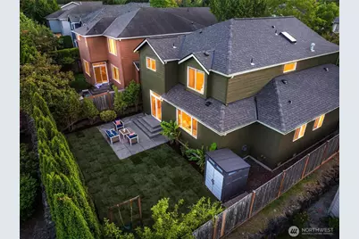 1226 269th Court SE, Sammamish, WA 98075 - Photo 2