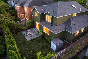 1226 269th Ct SE, Sammamish, WA 98075 - Photo 2