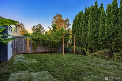 1226 269th Court SE, Sammamish, WA 98075 - Photo 34