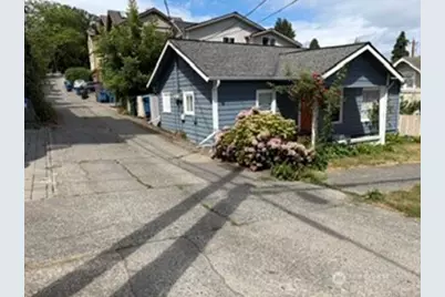 3115 Queen Anne Avenue N, Seattle, WA 98109 - Photo 4