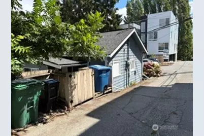 3115 Queen Anne Avenue N, Seattle, WA 98109 - Photo 14