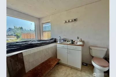 3719 Commercial Avenue, Anacortes, WA 98221 - Photo 12