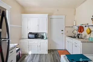 800 Harrison St, Seattle, WA 98109 - Photo 16
