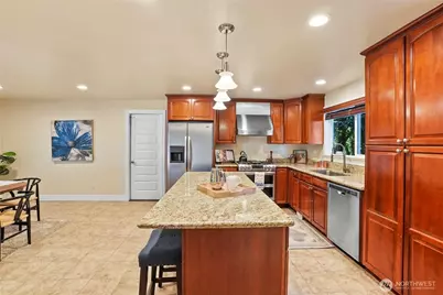 8003 NE 203rd St, Kenmore, WA 98028 - Photo 14