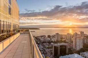588 Bell St, Seattle, WA 98121 - Photo 36
