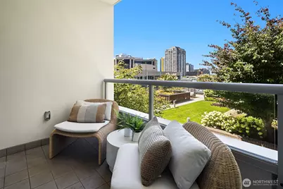588 Bell Street #813S, Seattle, WA 98121 - Photo 16