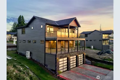 3706 W 3rd Street, Anacortes, WA 98221 - Photo 6