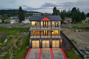 3706 W 3rd St, Anacortes, WA 98221 - Photo 2