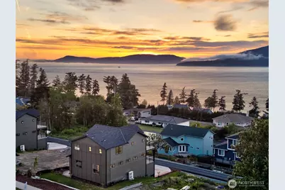 3706 W 3rd Street, Anacortes, WA 98221 - Photo 4
