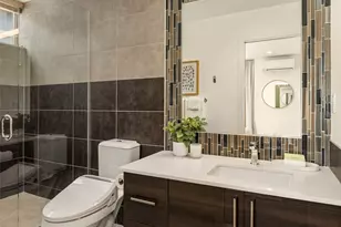 464 NE Maple Leaf Pl, Seattle, WA 98115 - Photo 16