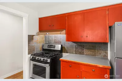 712 E Guiberson Street, Kent, WA 98030 - Photo 12