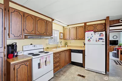 3909 E Fourth Plain Boulevard #49, Vancouver, WA 98661 - Photo 14
