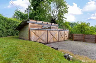 4710 New Sweden Ave NE, Bainbridge Island, WA 98110 - Photo 8