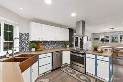 17827 Overlake Court SE, Yelm, WA 98597 - Photo 8