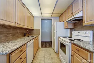 5565 E Evergreen Blvd, Vancouver, WA 98661 - Photo 8