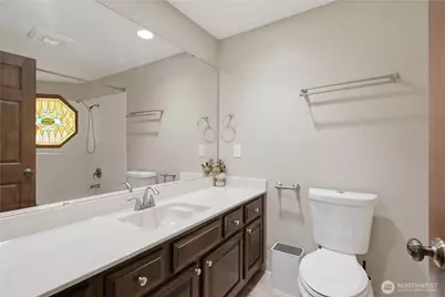 242 W Lake Sammamish Parkway SE, Bellevue, WA 98008 - Photo 22