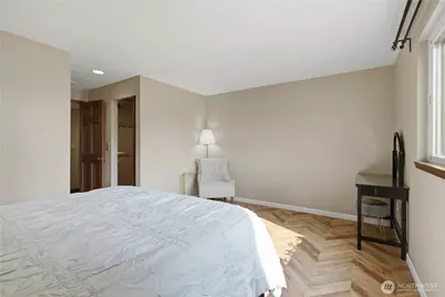 242 W Lake Sammamish Parkway SE, Bellevue, WA 98008 - Photo 20