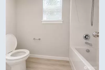 10420 SW 113th Street Ct, Lakewood, WA 98498 - Photo 8
