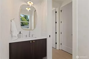3243 13th Ave W, Seattle, WA 98119 - Photo 16