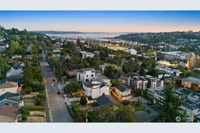 3243 13th Avenue W, Seattle, WA 98119 - Photo 40
