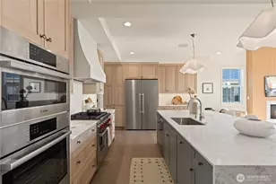 3243 13th Ave W, Seattle, WA 98119 - Photo 12