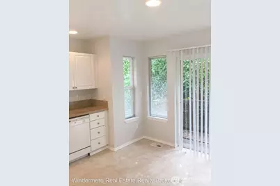 5009 Freeport Lane Lane #A, Mukilteo, WA 98275 - Photo 12