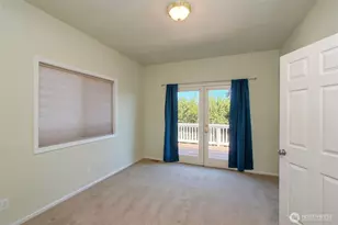 1031 W 14th St, Port Angeles, WA 98363 - Photo 16