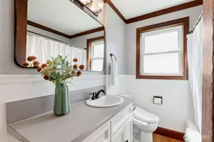 1717 N 82nd St, Seattle, WA 98103 - Photo 16