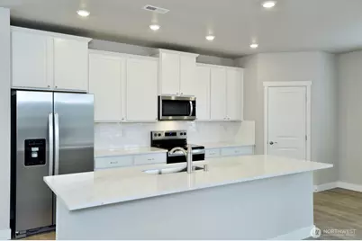 15136 87th Place E, Puyallup, WA 98375 - Photo 4