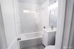8553 S 123rd Pl, Seattle, WA 98178 - Photo 6
